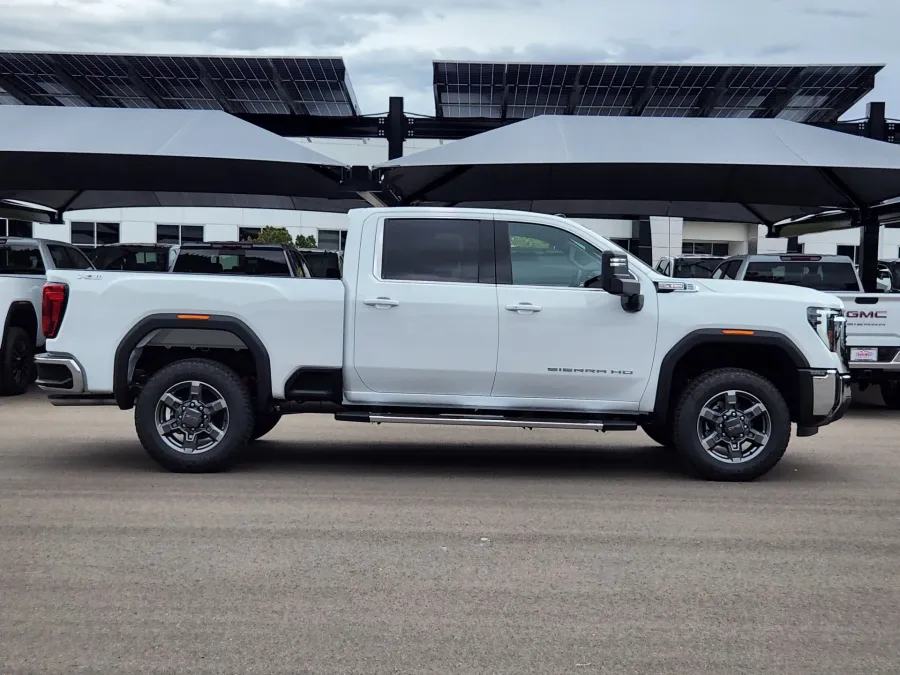 2026 GMC Sierra 2500HD SLE | Photo 1 of 30