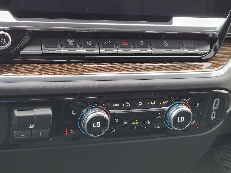 2026 GMC Sierra 2500HD SLE | Photo 16 of 24