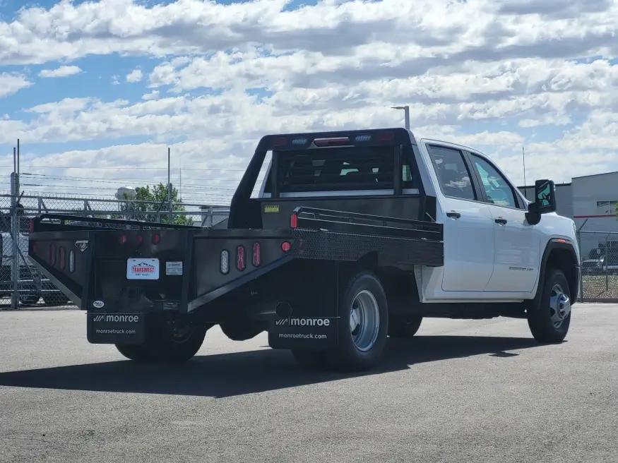 2026 GMC Sierra 3500HD CC Pro | Photo 6 of 23