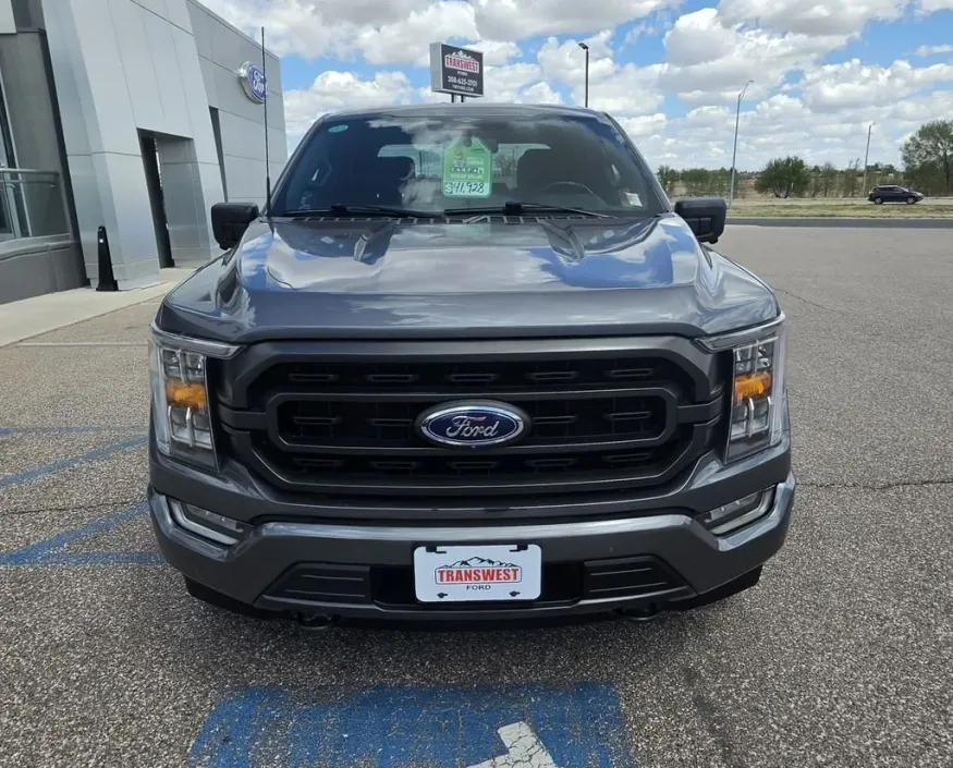 2023 Ford F-150 | Photo 2 of 30