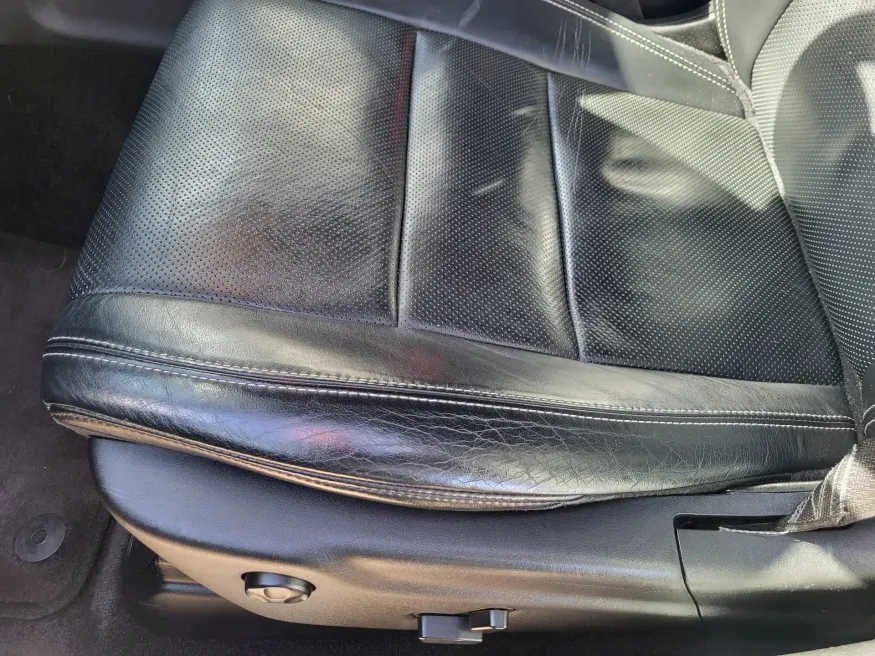 2017 Jeep Grand Cherokee Limited | Photo 22 of 32