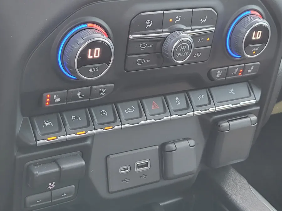 2022 Chevrolet Silverado 1500 LTD | Photo 16 of 25