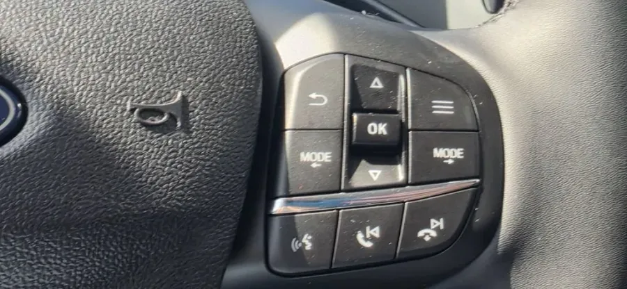 2026 Ford Maverick | Photo 17 of 29