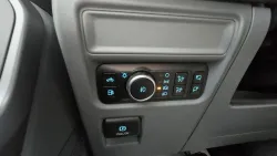 2025 Ford F-150 | Thumbnail Photo 13 of 29