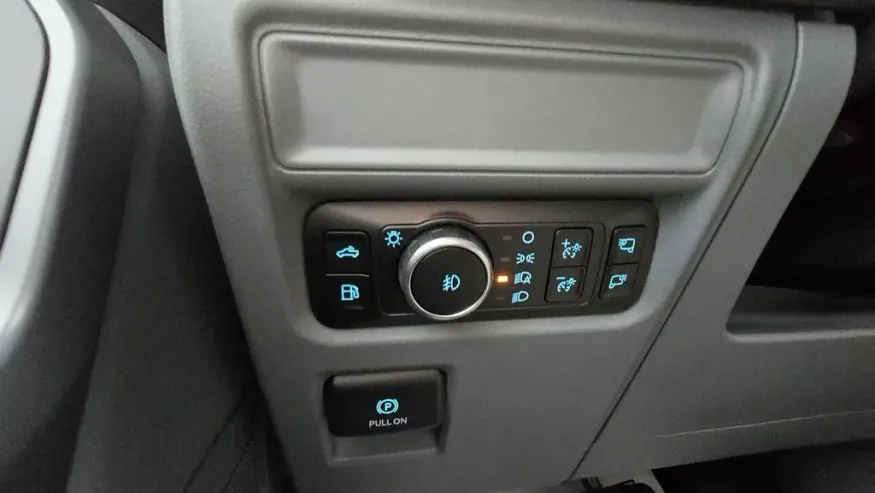 2025 Ford F-150 | Photo 13 of 29