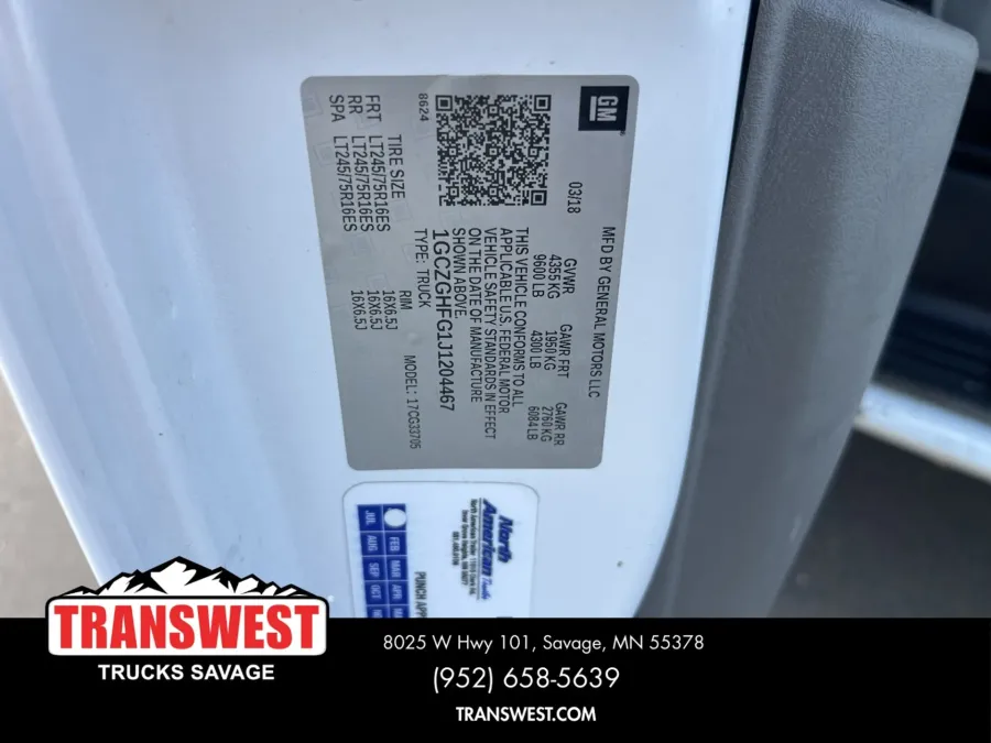 2018 Chevrolet Express | Photo 4 of 18