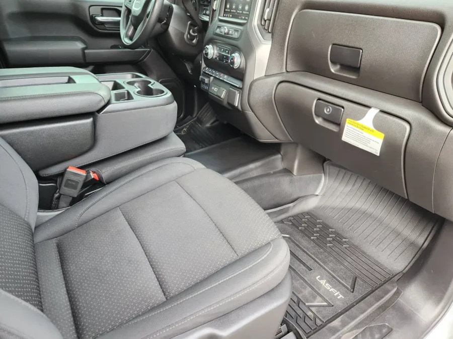 2025 GMC Sierra 2500HD Pro | Photo 15 of 26