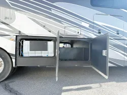 2023 Thor Inception 38MX | Thumbnail Photo 25 of 29