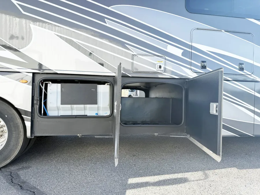 2023 Thor Inception 38MX | Photo 25 of 29