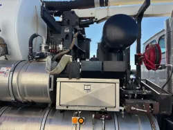 2003 Sterling L7500 | Thumbnail Photo 7 of 12