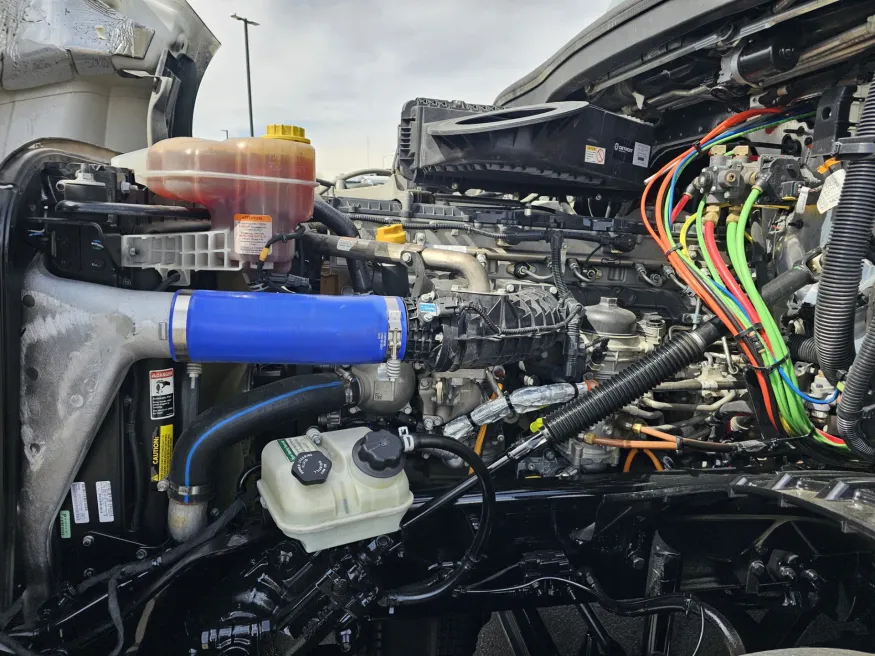 2023 Freightliner Cascadia | Photo 10 of 20