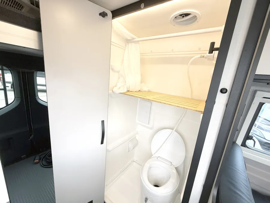 2027 Winnebago Revel Sport 44N | Photo 7 of 11