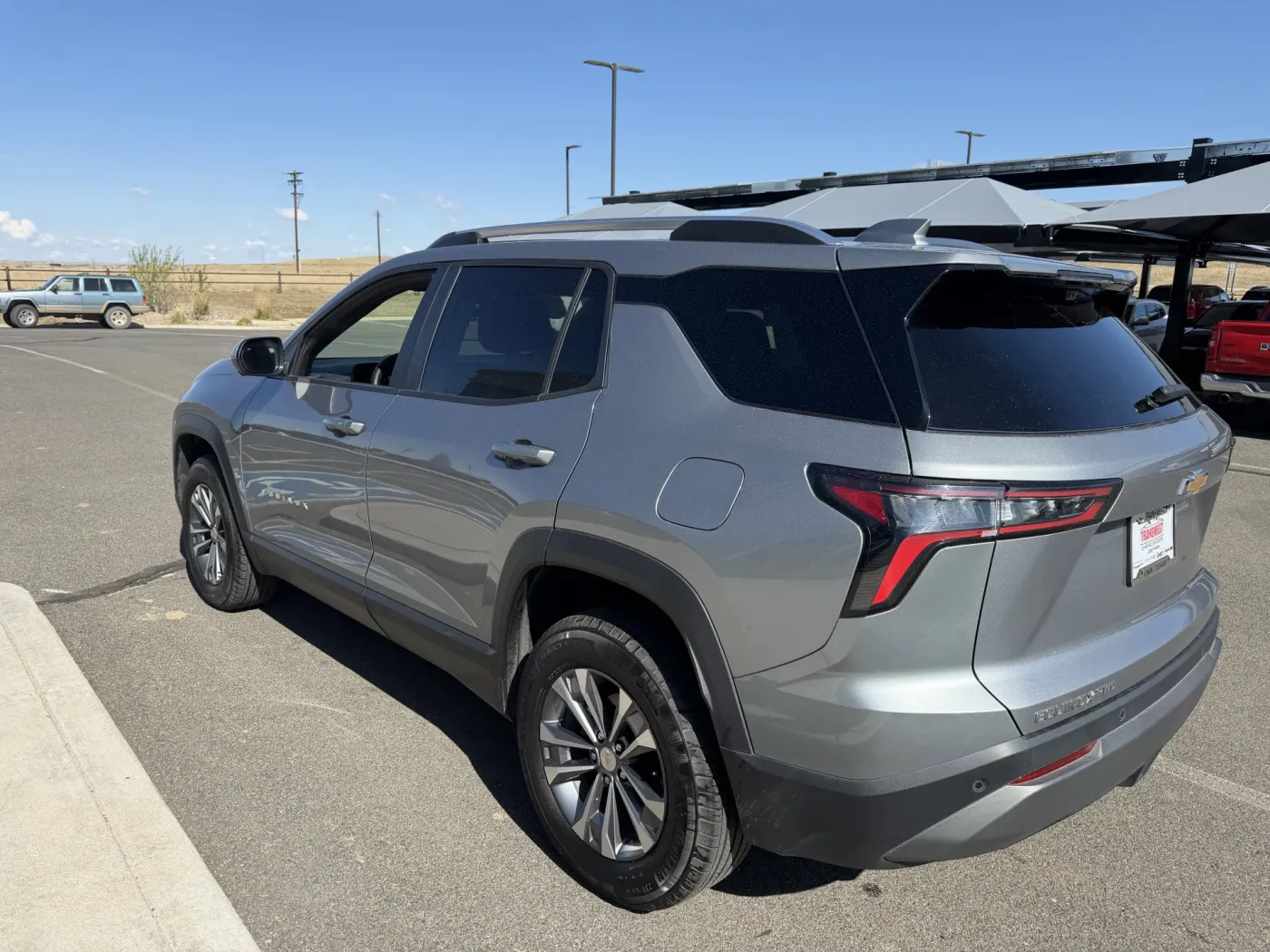 2025 Chevrolet Equinox AWD LT | Photo 5 of 20