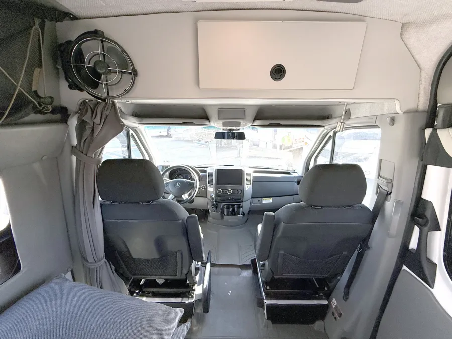 2017 Mercedes Benz Sportsmobile | Photo 6 of 17