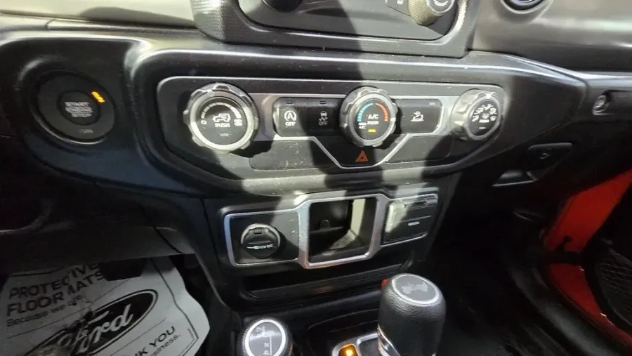 2021 Jeep Wrangler Unlimited | Photo 20 of 28