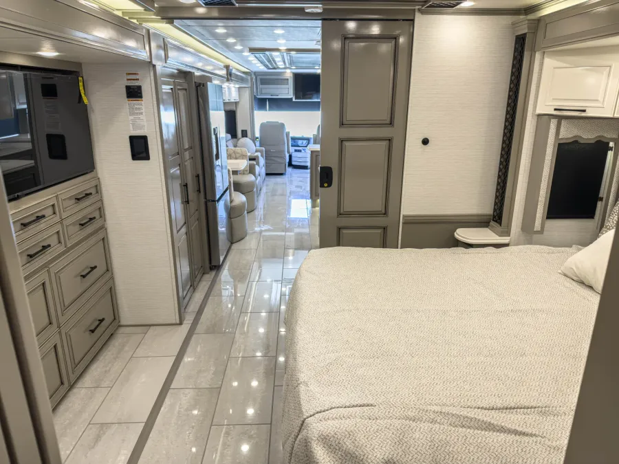2027 Newmar London Aire 4569 | Photo 23 of 45
