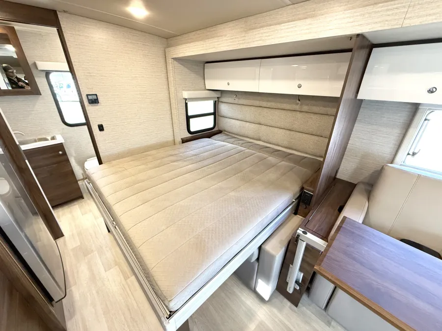 2022 Winnebago Navion 24D | Photo 14 of 23