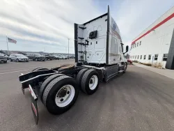 2022 Freightliner Cascadia 126 | Thumbnail Photo 4 of 11