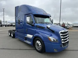 2023 Freightliner Cascadia | Thumbnail Photo 3 of 24