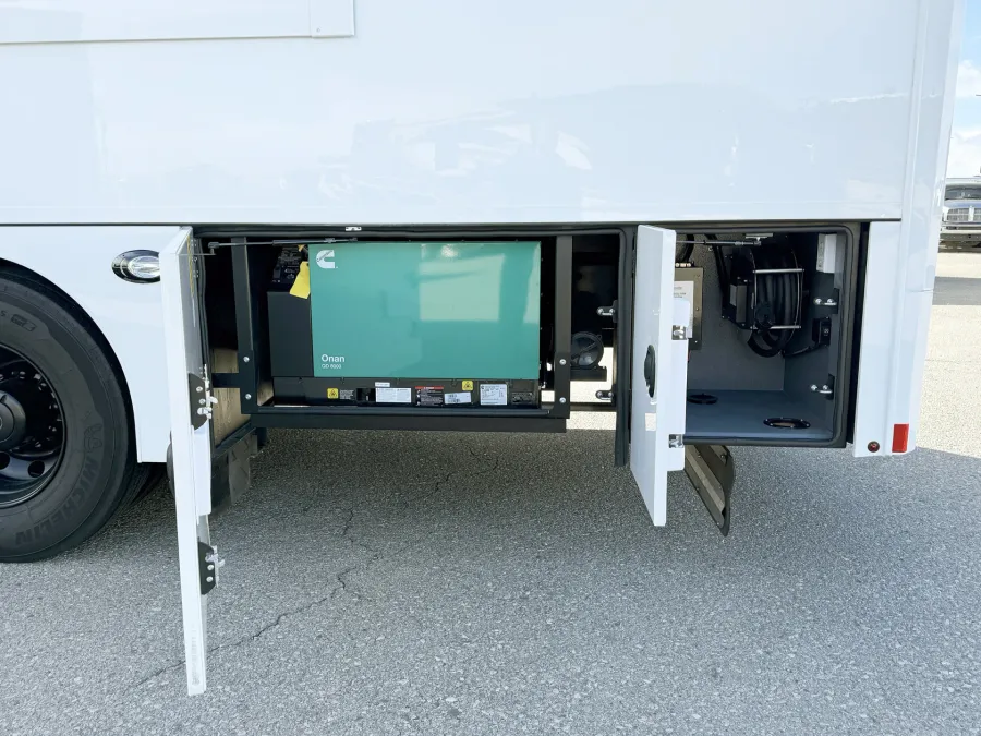 2026 Renegade Explorer 40ERB | Photo 26 of 29