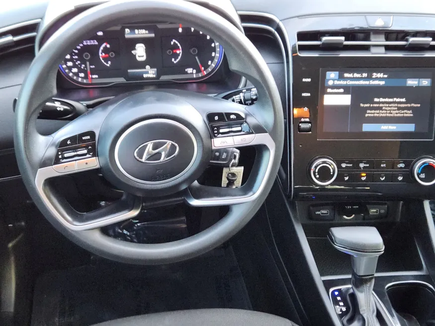 2022 Hyundai Tucson SE | Photo 16 of 20