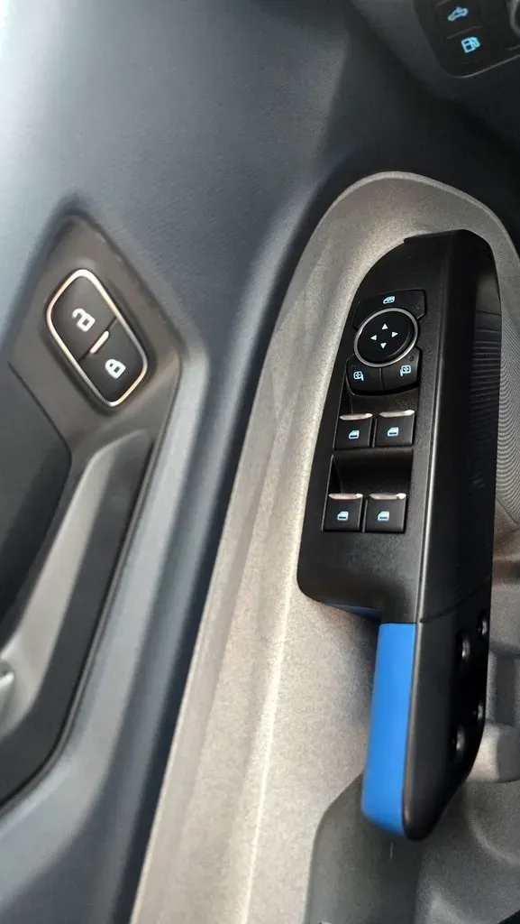 2026 Ford Maverick | Photo 19 of 36