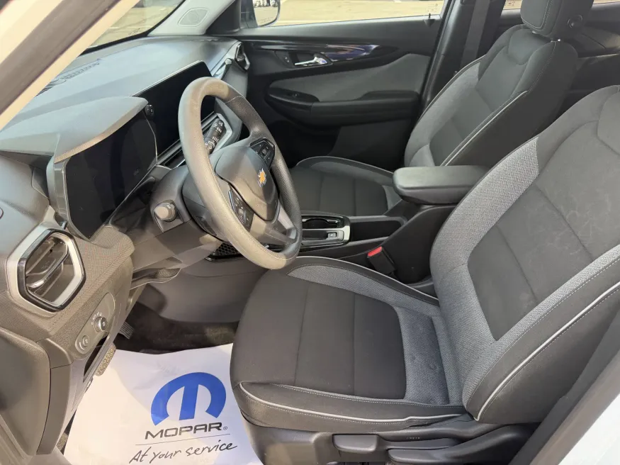 2024 Chevrolet Trailblazer LS | Photo 12 of 16