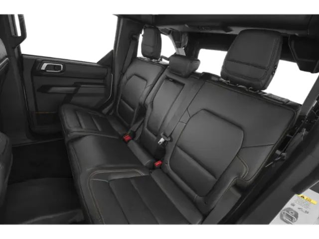 2025 Ford Bronco | Photo 9 of 13