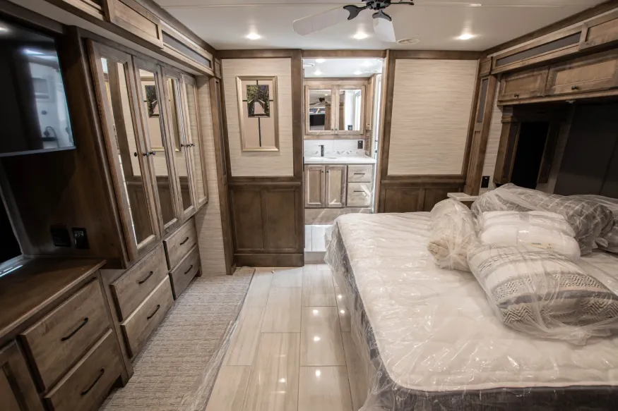 2026 Tiffin Allegro Red 37BA | Photo 23 of 27