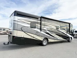 2024 Newmar Bay Star 3626 | Thumbnail Photo 19 of 31