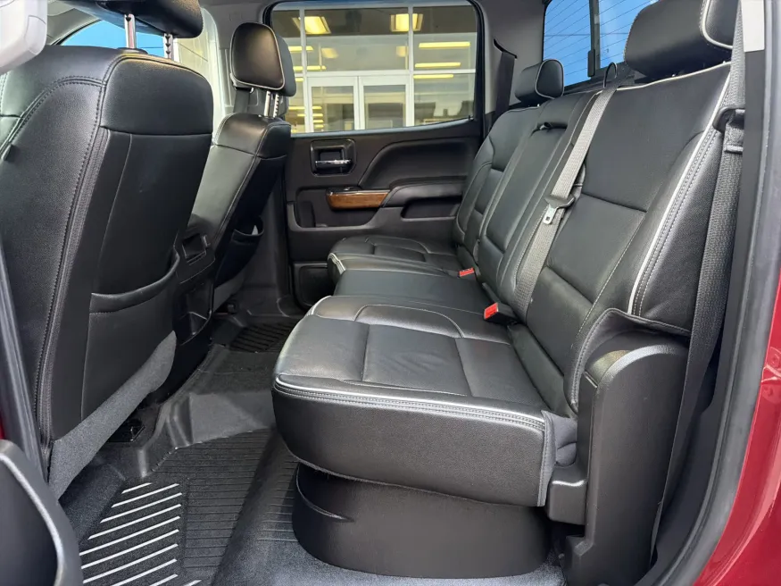 2018 Chevrolet Silverado 1500 High Country | Photo 9 of 20