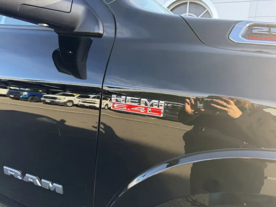 2020 RAM 2500 Laramie | Photo 14 of 21