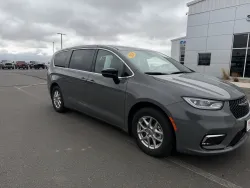 2025 Chrysler Pacifica Select | Thumbnail Photo 1 of 20