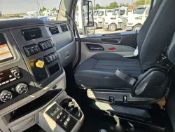 2024 Peterbilt 567 | Thumbnail Photo 9 of 19