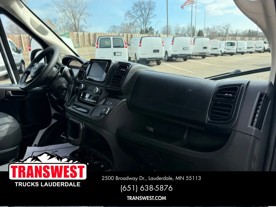 2023 RAM ProMaster 2500 High Roof | Photo 5 of 20
