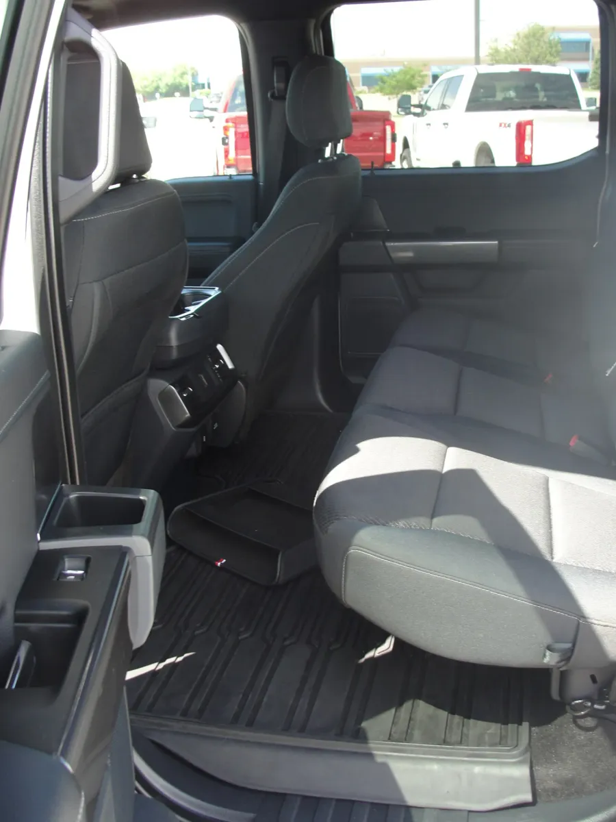 2021 Ford F-150 XLT | Photo 21 of 28
