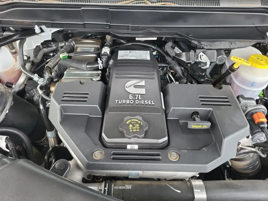 2024 RAM 3500 Chassis Cab SLT | Photo 21 of 22