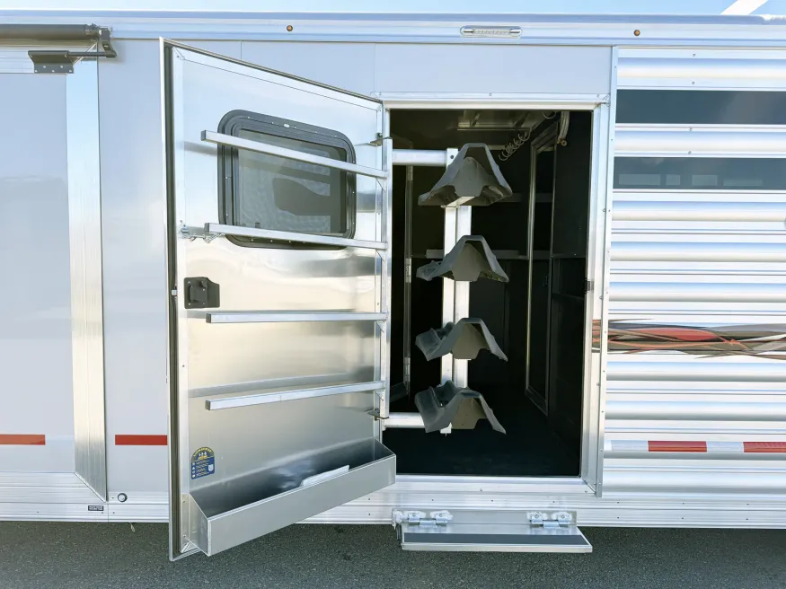 2026 Logan Coach Select 814 Stock Combo | Photo 20 of 25