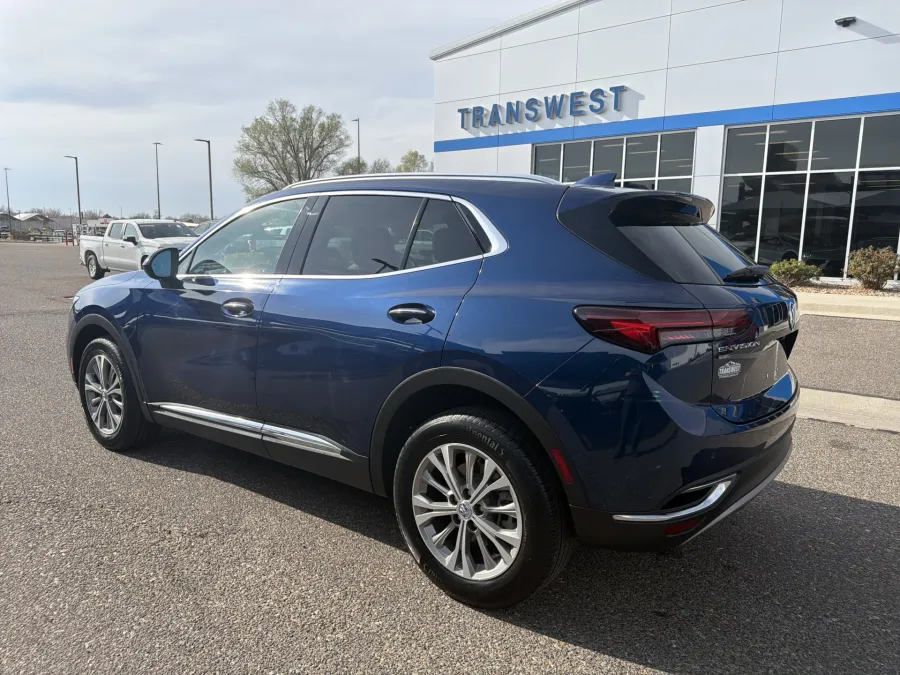 2022 Buick Envision Preferred | Photo 2 of 21
