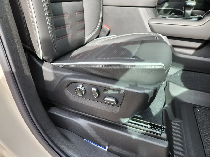 2026 GMC Sierra 1500 AT4X | Photo 18 of 30