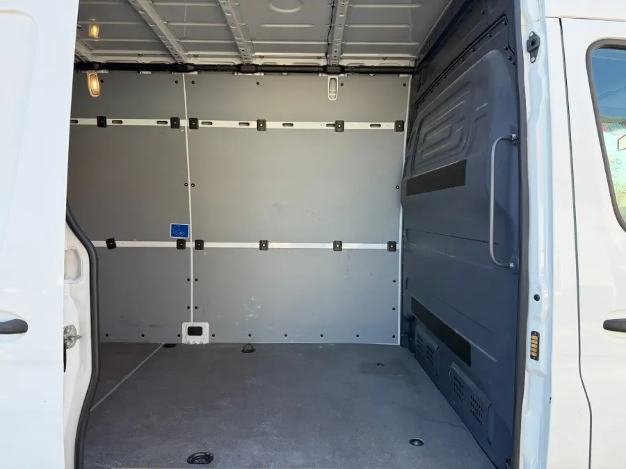 2022 Mercedes Benz Sprinter 2500 Cargo 170 WB | Photo 17 of 21