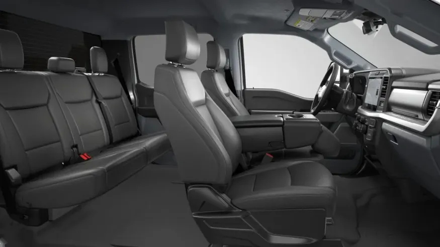 2026 Ford Super Duty F-250 | Photo 4 of 6