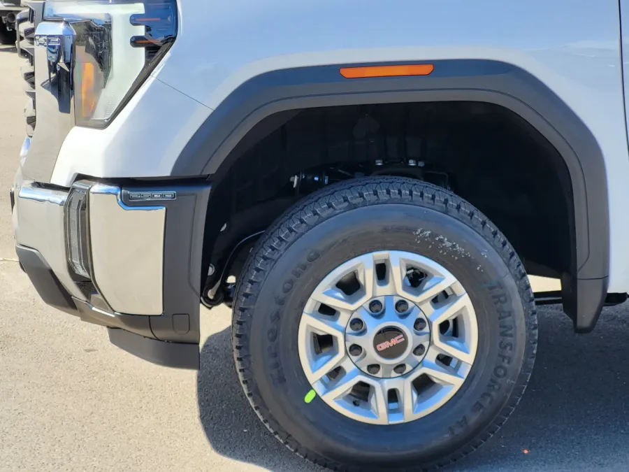 2026 GMC Sierra 2500HD Pro | Photo 7 of 24