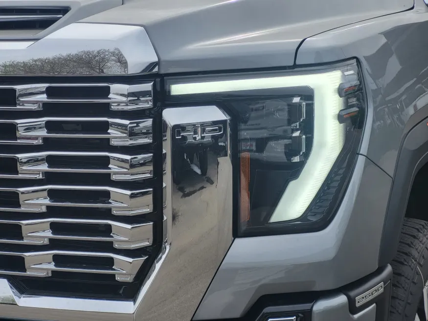 2026 GMC Sierra 2500HD Denali | Photo 7 of 25