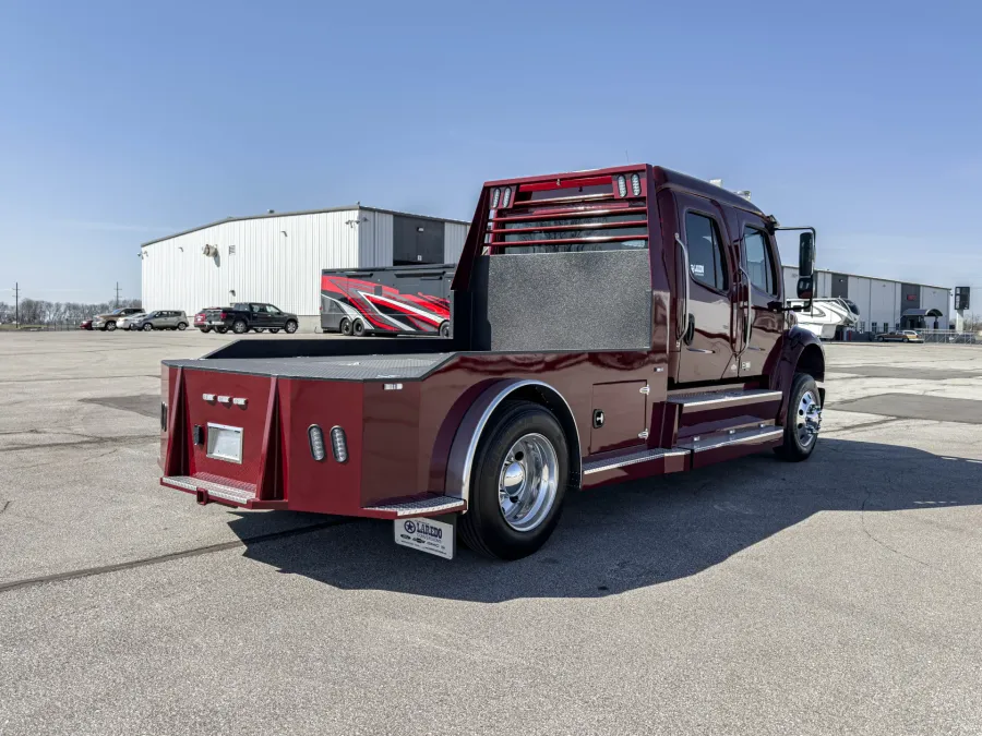2024 Freightliner M2 106 Laredo | Photo 10 of 25
