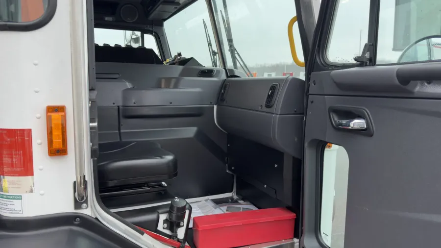 2026 Peterbilt 520 | Photo 12 of 20