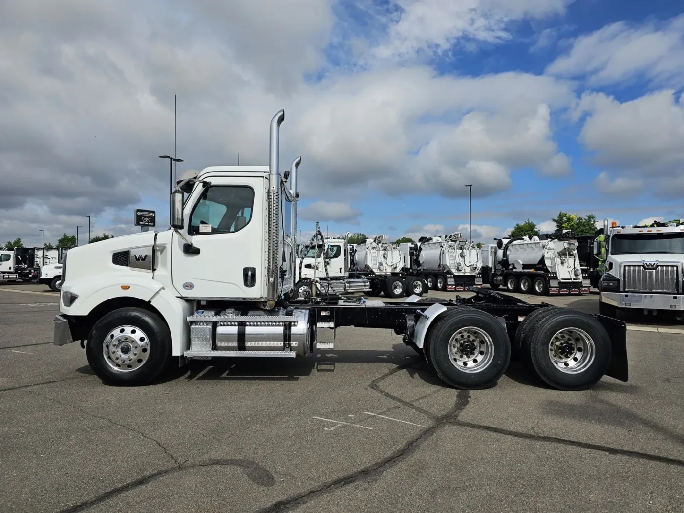 2022 Western Star 49X | Photo 4 of 18