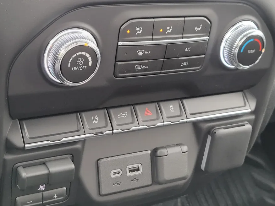 2026 GMC Sierra 2500HD Pro | Photo 16 of 22