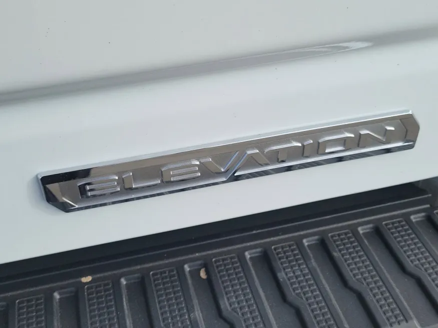 2026 GMC Sierra 1500 Elevation | Photo 7 of 23