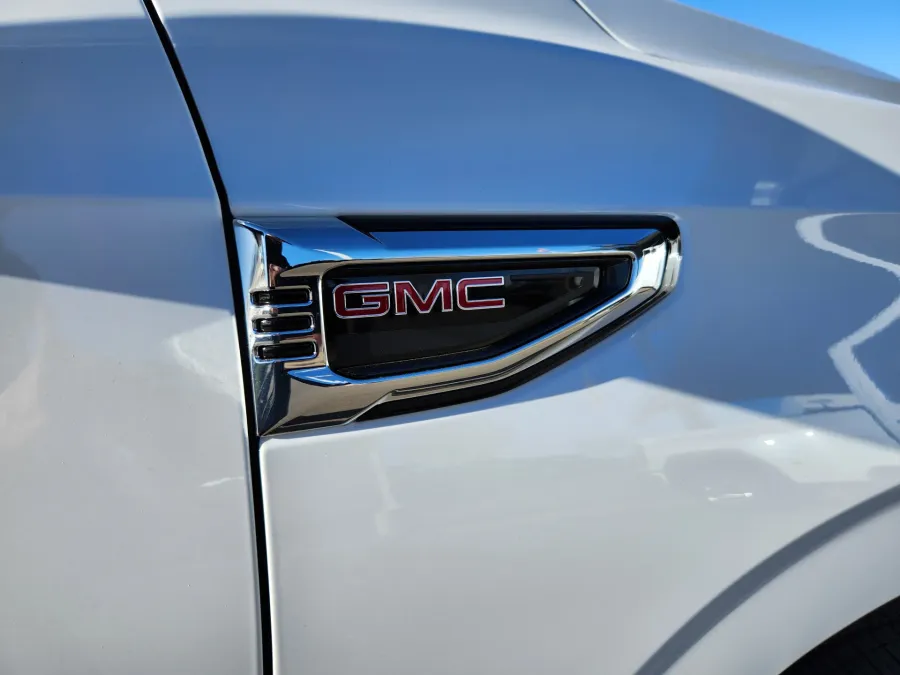 2026 GMC Yukon Elevation | Photo 22 of 30
